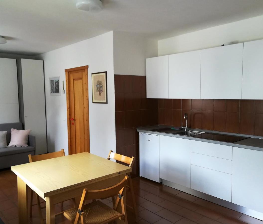 Grazioso Monolocale A Pochi Passi Dal Centro Cittadino Apartment Киеза ин Валмаленко Екстериор снимка